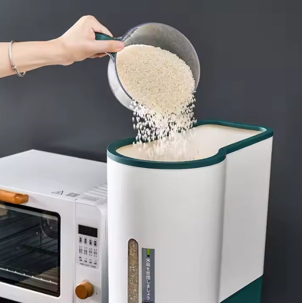 Grain storage box with measuring